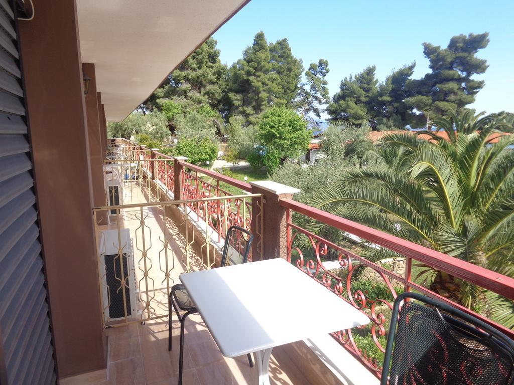 Porto Matina 호텔 메타모르포시 외부 사진